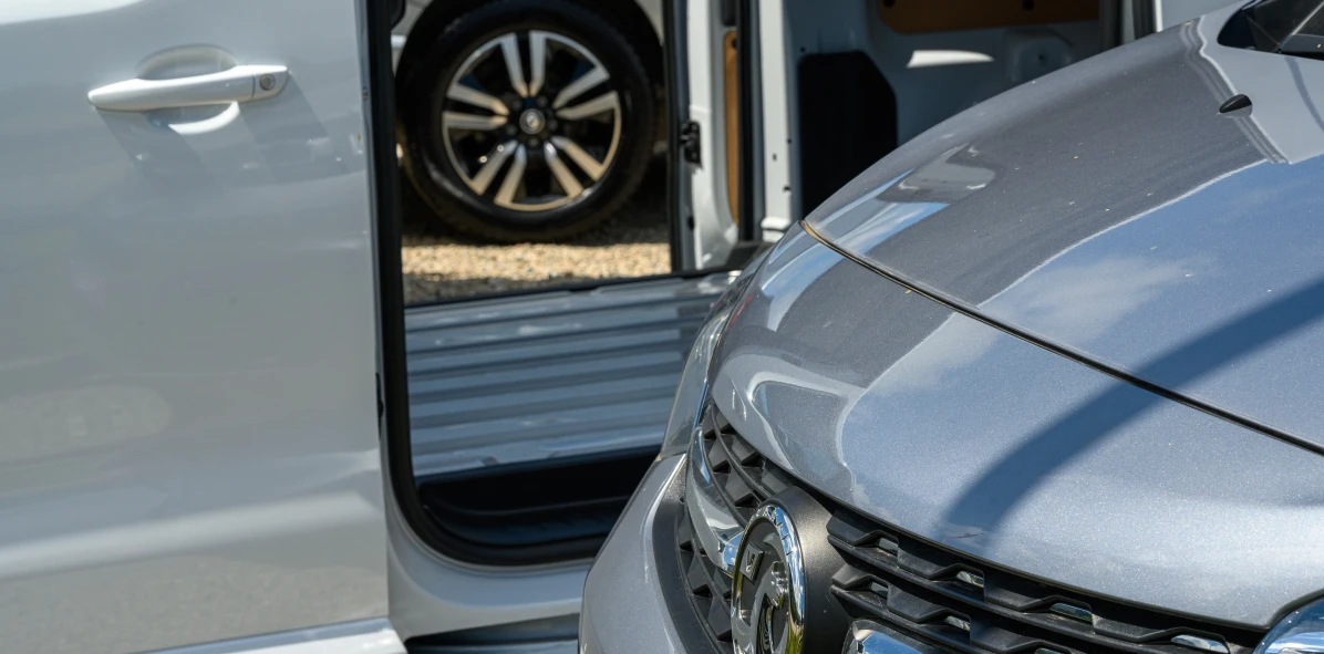 Dales Van Centre Image