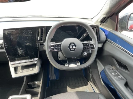 Vehicle Thumbnail 8