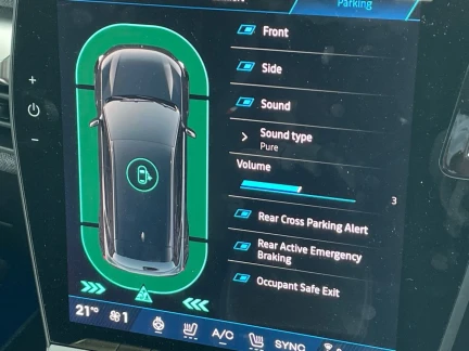Vehicle Thumbnail 34