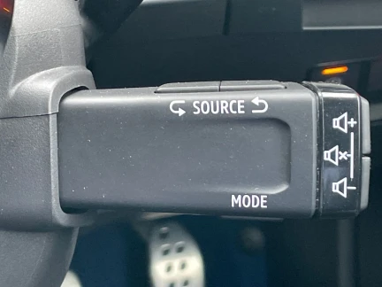Vehicle Thumbnail 18