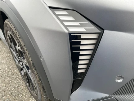 Vehicle Thumbnail 40