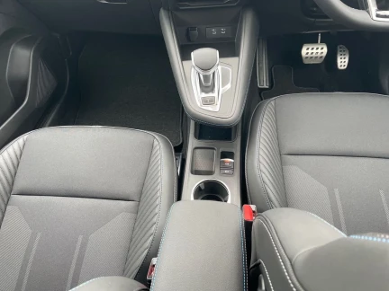 Vehicle Thumbnail 11