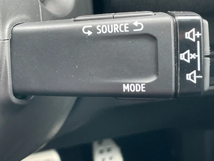 Vehicle Thumbnail 18