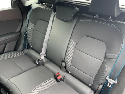 Vehicle Thumbnail 19