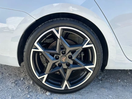 Vehicle Thumbnail 21