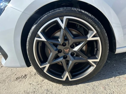 Vehicle Thumbnail 23