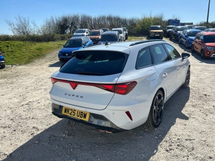 Vehicle Thumbnail 31