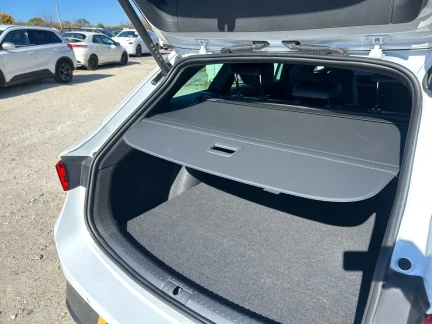 Vehicle Thumbnail 36