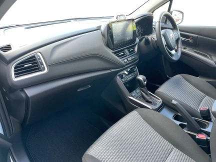 Vehicle Thumbnail 10