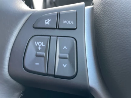 Vehicle Thumbnail 18