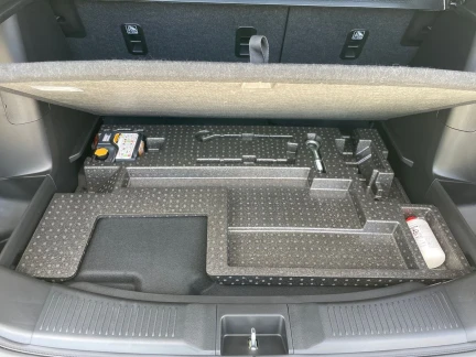 Vehicle Thumbnail 21