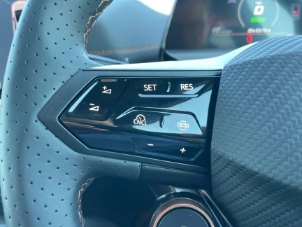 Vehicle Thumbnail 18