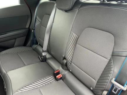 Vehicle Thumbnail 19