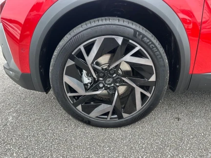 Vehicle Thumbnail 38