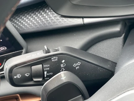 Vehicle Thumbnail 23