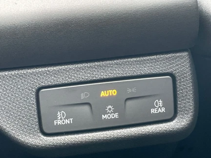 Vehicle Thumbnail 24