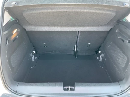 Vehicle Thumbnail 20