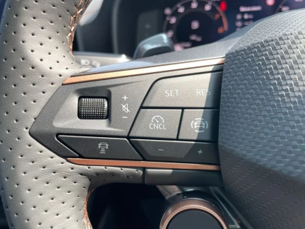 Vehicle Thumbnail 18