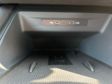 Vehicle Thumbnail 37