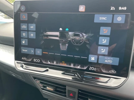 Vehicle Thumbnail 12