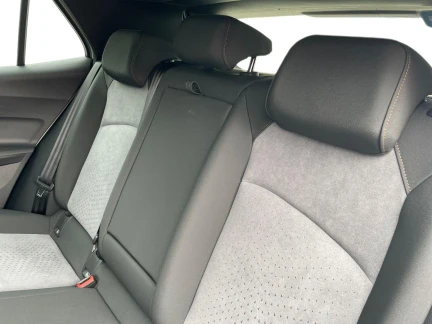 Vehicle Thumbnail 19