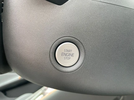 Vehicle Thumbnail 40