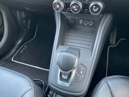 Vehicle Thumbnail 12