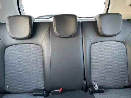 Vehicle Thumbnail 20