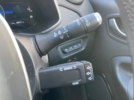 Vehicle Thumbnail 37