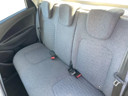 Vehicle Thumbnail 20