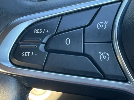 Vehicle Thumbnail 26