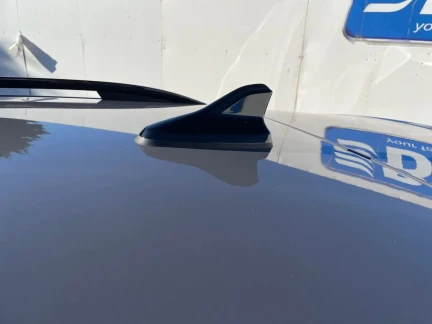 Vehicle Thumbnail 25