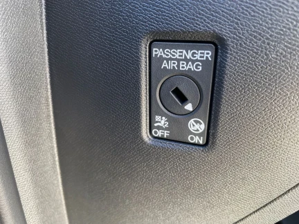 Vehicle Thumbnail 26