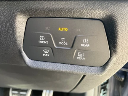 Vehicle Thumbnail 36