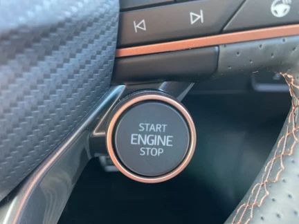 Vehicle Thumbnail 38