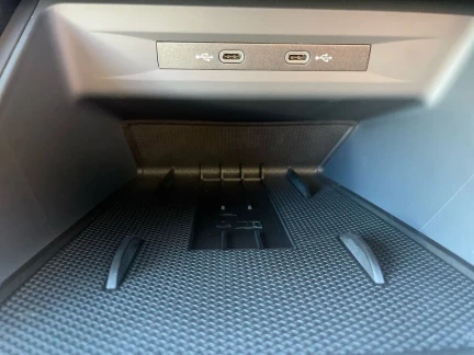 Vehicle Thumbnail 40