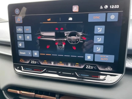 Vehicle Thumbnail 11