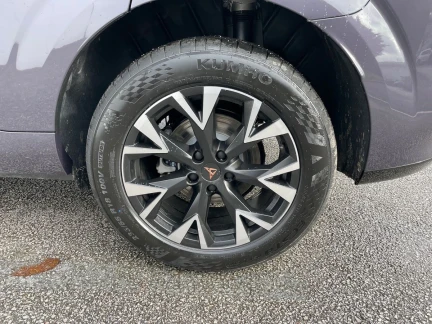 Vehicle Thumbnail 29