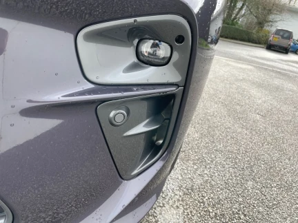 Vehicle Thumbnail 30