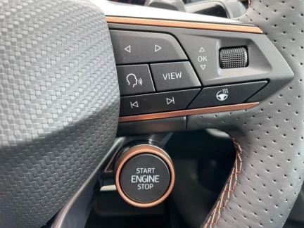 Vehicle Thumbnail 37