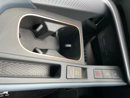 Vehicle Thumbnail 38