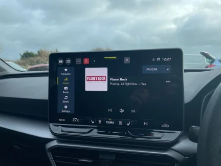 Vehicle Thumbnail 15