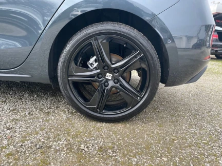 Vehicle Thumbnail 26