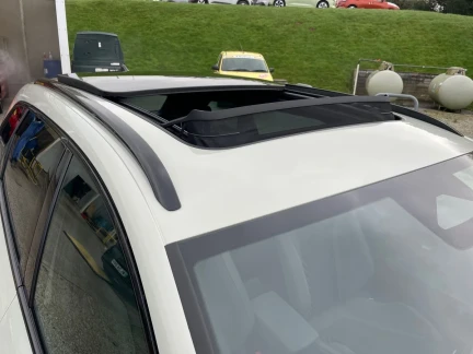 Vehicle Thumbnail 33