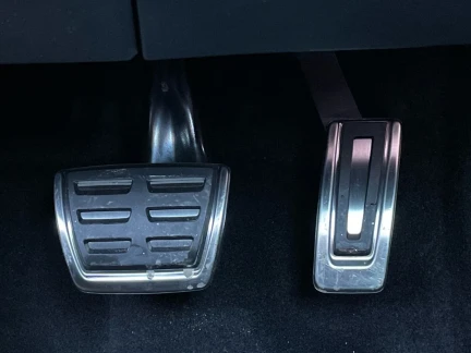 Vehicle Thumbnail 41