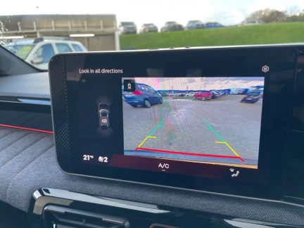 Vehicle Thumbnail 16