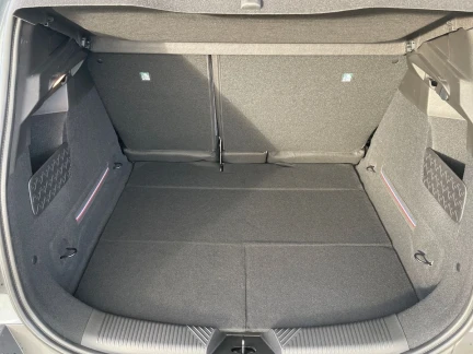 Vehicle Thumbnail 20