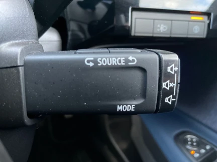 Vehicle Thumbnail 23