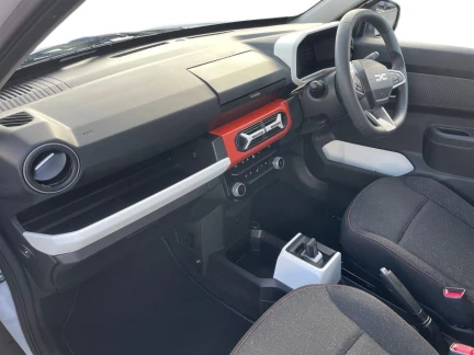 Vehicle Thumbnail 11