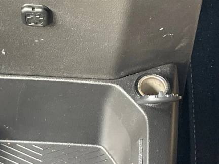 Vehicle Thumbnail 16